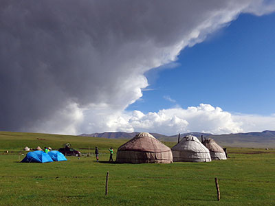 trek kirghizistan, vtt kirghizistan, trekking kirghizistan, ski kirghizistan, monts célestes kirghizistan, trek kirghizie, séjour kirghizistan, velo kirghizistan, ski de randonnée kirghizistan, trek au kirghizistan, trekking kirghizie, rando à cheval kirghizistan, trek à cheval kirghizistan, randonnée kirghizistan, kirghizistan à vélo, vtt ouzbékistan, voyage ouzbékistan, randonnée tadjikistan, kirghizistan trek, randonnée asie centrale, les monts célestes, voyage au kirghizistan, voyage kirghizie, voyage kirghizistan, kirghizistan voyage, agence de voyage kirghizistan, agence de trek kirghizistan