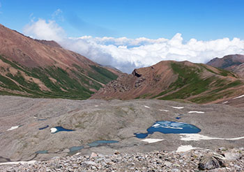 trek kirghizistan, vtt kirghizistan, trekking kirghizistan, ski kirghizistan, monts célestes kirghizistan, trek kirghizie, séjour kirghizistan, velo kirghizistan, ski de randonnée kirghizistan, trek au kirghizistan, trekking kirghizie, rando à cheval kirghizistan, trek à cheval kirghizistan, randonnée kirghizistan, kirghizistan à vélo, vtt ouzbékistan, voyage ouzbékistan, randonnée tadjikistan, kirghizistan trek, randonnée asie centrale, les monts célestes, voyage au kirghizistan, voyage kirghizie, voyage kirghizistan, kirghizistan voyage, agence de voyage kirghizistan, agence de trek kirghizistan, monts celestes trekking kirghizistan, blog kirghizistan, kirghizistan carte, multi activité kirghizistan, multi activité kirghizie